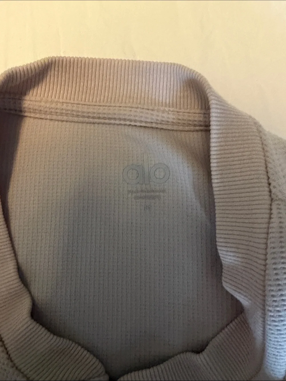ALO Yoga Men’s Long Sleeve Henley in Beige - Picture 2 of 3